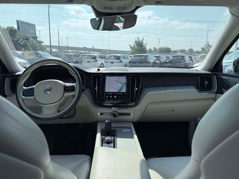 Certified 2024 Volvo XC60 B5 Plus w/ Protection Package Premier AWD/4WD image 13