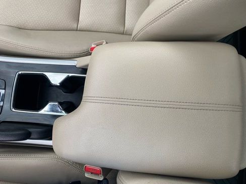 Used 2017 Honda Accord EX-L image 16