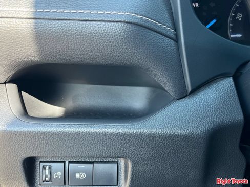 Certified 2024 Toyota RAV4 LE AWD/4WD image 32
