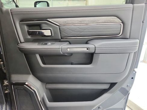 New 2025 RAM 2500 Limited image 43