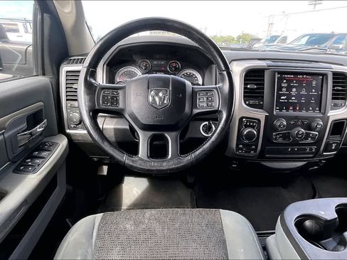 Used 2019 RAM 1500 Big Horn AWD/4WD image 14