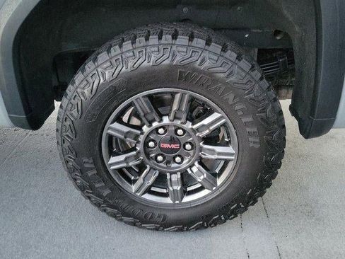Used 2024 GMC Sierra 1500 AT4X AWD/4WD image 10