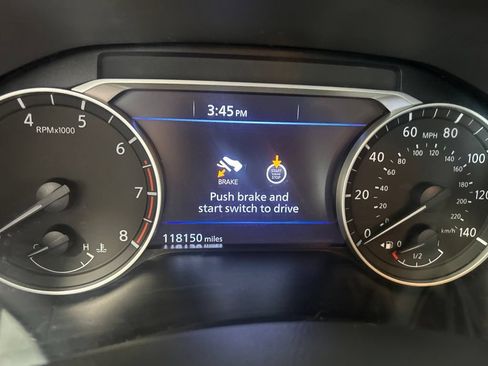 Used 2021 Nissan Altima 2.5 SV FWD image 4