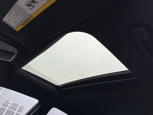 Used 2016 Dodge Charger R/T Scat Pack w/ Technology Group image 16