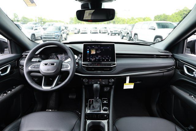 New 2026 Jeep Compass Latitude AWD/4WD image 29