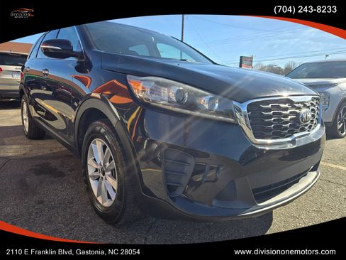 Used 2019 Kia Sorento L image 3