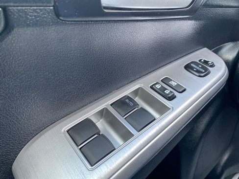 Used 2014 Toyota Camry SE image 23