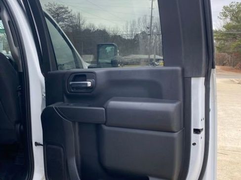 Used 2022 Chevrolet Silverado 2500 LT w/ Convenience Package image 10