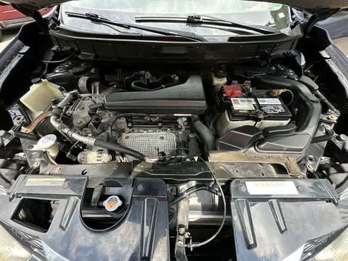 Used 2016 Nissan Rogue S AWD/4WD image 21