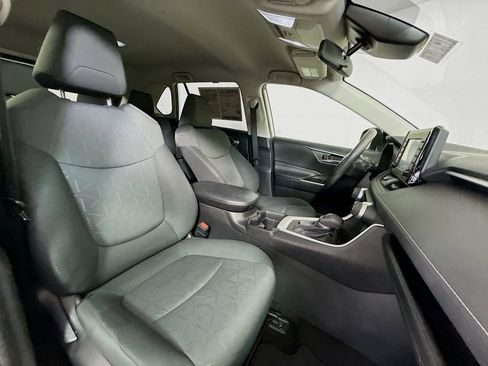 Certified 2021 Toyota RAV4 XLE image 26