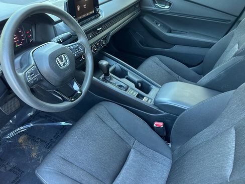 Used 2023 Honda Accord EX image 4