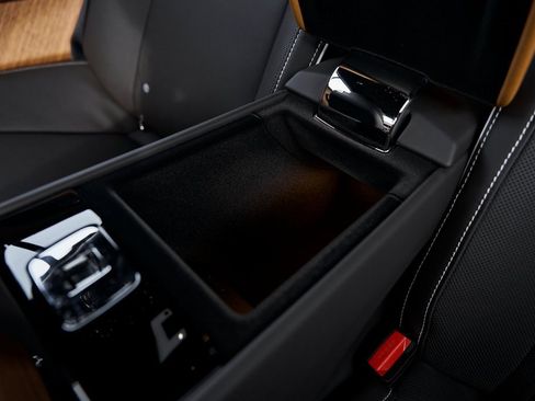 Used 2025 Rolls-Royce Spectre w/ Spectre Launch Package image 46