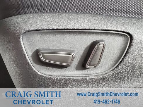 Used 2024 Toyota Highlander LE image 25