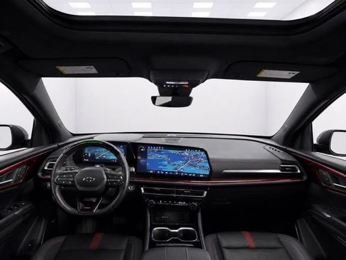 Used 2025 Chevrolet Traverse RS AWD/4WD image 30