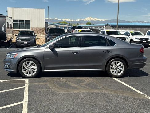 Used 2018 Volkswagen Passat 2.0T SE FWD image 7