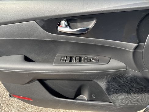 Used 2024 Kia Forte GT-Line FWD image 9