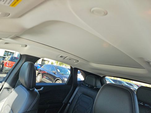 New 2024 Ford Escape SE w/ PHEV Premium Package image 14