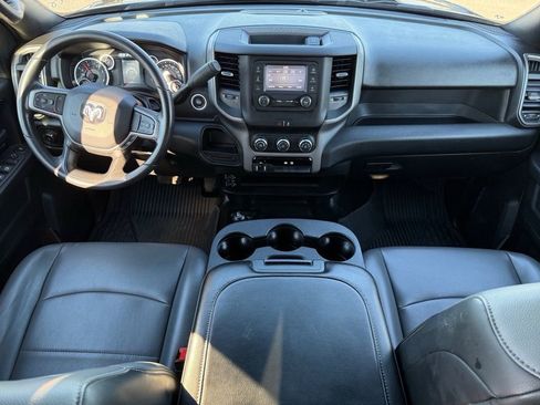 Used 2024 RAM 3500 Tradesman w/ Chrome Appearance Group image 12