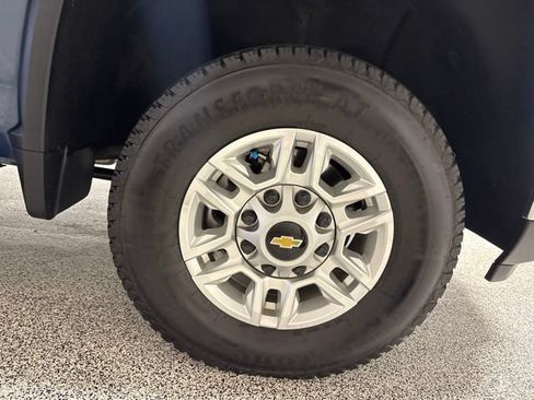 Used 2025 Chevrolet Silverado 2500 LT w/ Safety Package AWD/4WD image 31