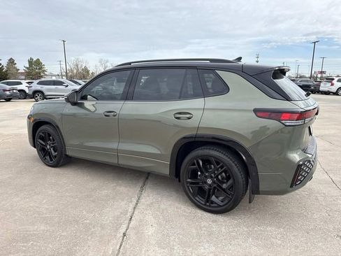 New 2026 Volkswagen Tiguan SE R-Line image 6