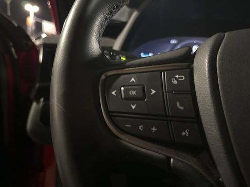 Used 2025 Lexus UX 300h FWD w/ Accessory Package (Z2) image 10