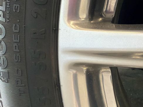 Used 2023 Buick Enclave Essence w/ Experience Buick Package AWD/4WD image 11