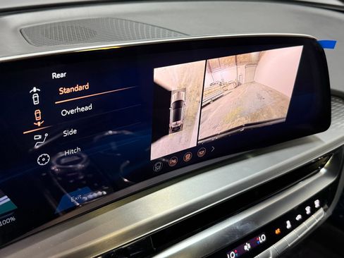 New 2026 Cadillac Lyriq Sport AWD/4WD image 28