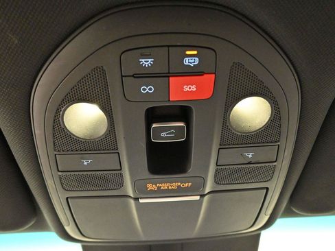 Used 2025 Genesis G70 3.3T Advanced AWD/4WD image 29