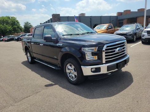 Used 2015 Ford F150 XLT w/ Equipment Group 301A Mid AWD/4WD image 7