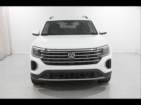 Certified 2024 Volkswagen Atlas SE AWD/4WD image 2