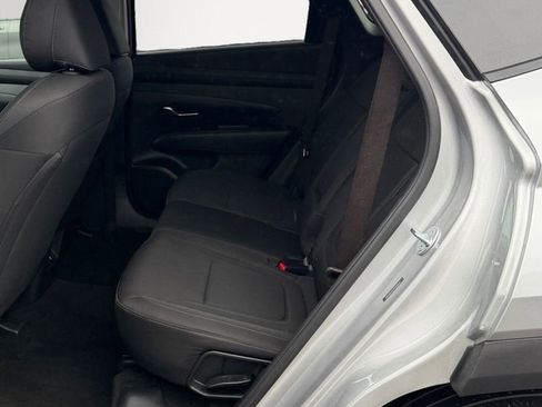 Used 2025 Hyundai Tucson SEL image 12