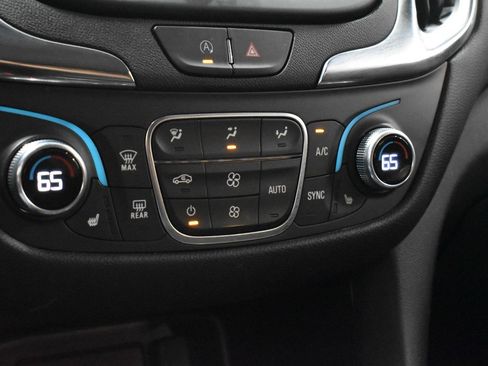 Used 2024 Chevrolet Equinox LT w/ LPO, Floor Liner Package FWD image 19