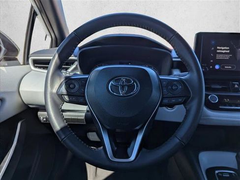 Used 2025 Toyota Corolla SE image 14