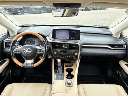 Used 2022 Lexus RX 350L image 16