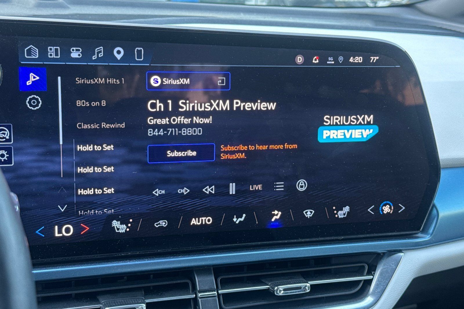 Used 2024 Chevrolet Equinox EV LT FWD image 25