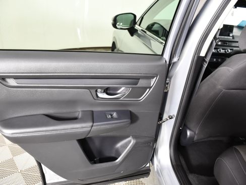 Used 2025 Honda CR-V LX image 44