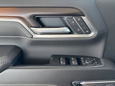 New 2025 GMC Sierra 2500 Denali w/ Denali Reserve Package image 12