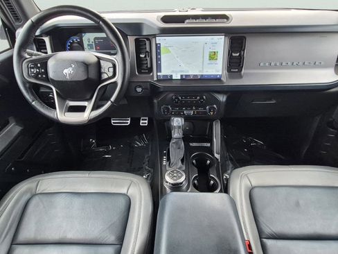 Used 2022 Ford Bronco Outer Banks AWD/4WD image 14