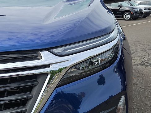 Used 2023 Chevrolet Equinox LT AWD/4WD image 9