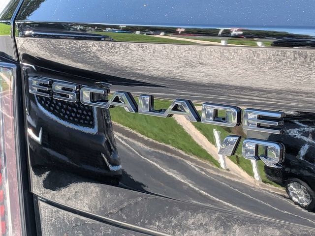 New 2026 Cadillac Escalade IQ Sport 2 w/ LPO, ONYX Package AWD/4WD image 12