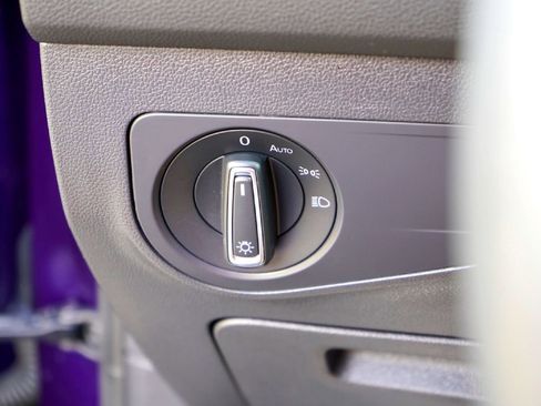 Used 2021 Volkswagen Tiguan SE w/ 3-Row Tiguan MDO Package image 20