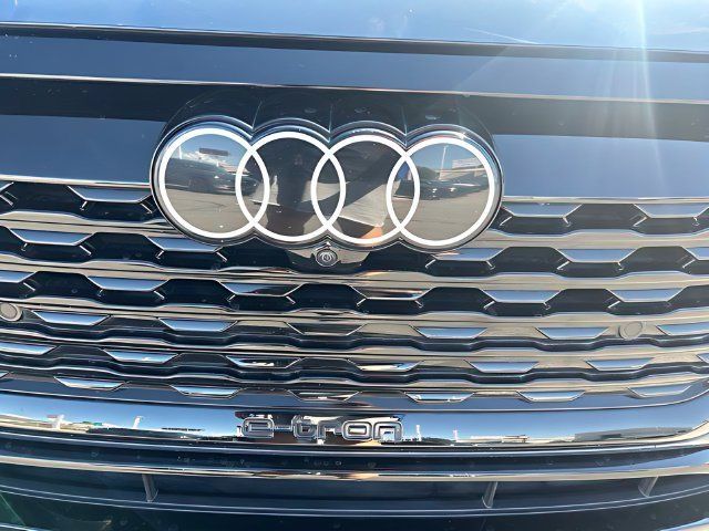 Used 2024 Audi Q8 e-tron Premium Plus AWD/4WD image 9