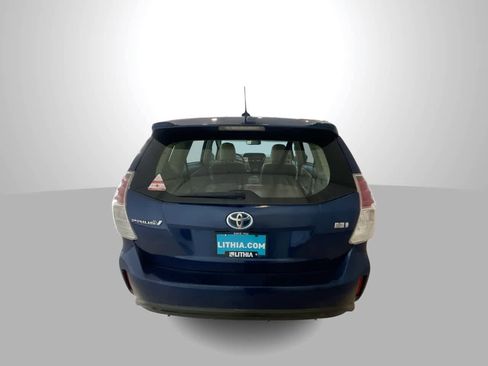 Used 2017 Toyota Prius V Four image 7