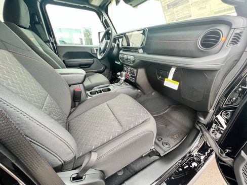 New 2026 Jeep Gladiator Mojave image 26