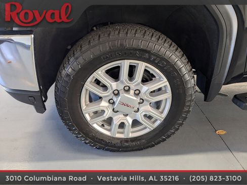 Used 2023 GMC Sierra 2500 SLT w/ SLT Premium Package image 24