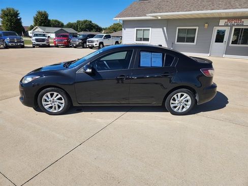 Used 2013 MAZDA MAZDA3 i Grand Touring w/ Tech Pkg image 4