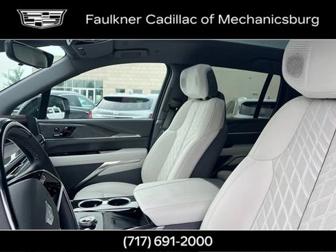 Certified 2025 Cadillac Escalade IQ Sport 1 w/ Smart Trailering package AWD/4WD image 22