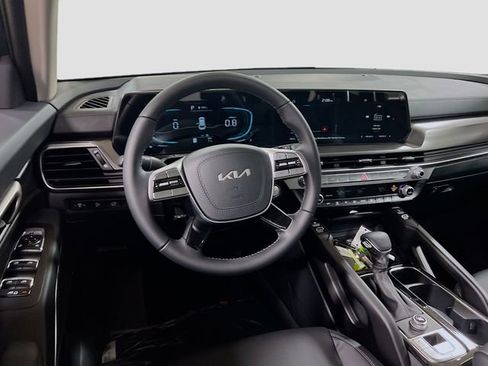 New 2025 Kia Telluride S image 24