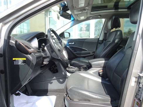 Used 2017 Hyundai Santa Fe Sport image 9