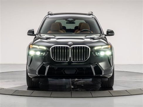 Used 2023 BMW X7 xDrive40i w/ Executive Package image 8